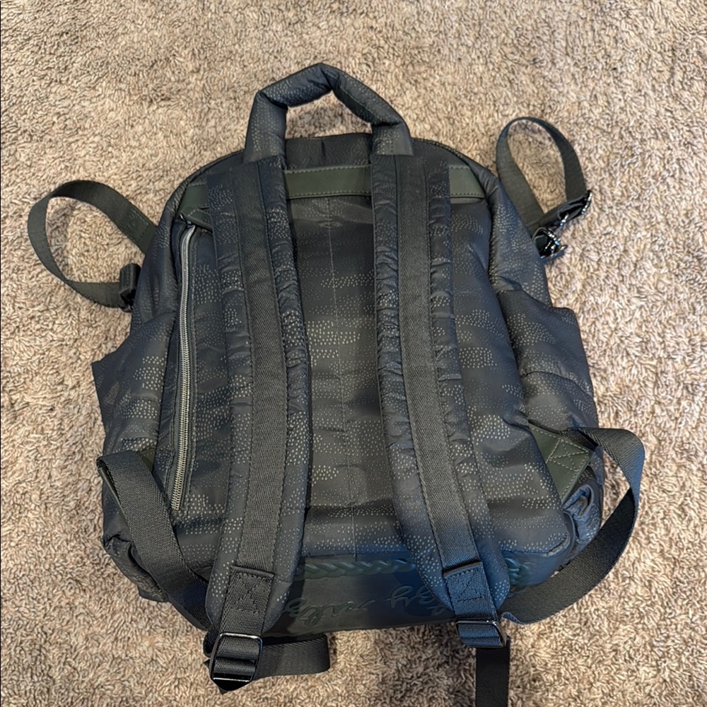 Itzy Ritzy Dream Compact Diaper-bag Backpack - Picture 2 of 10